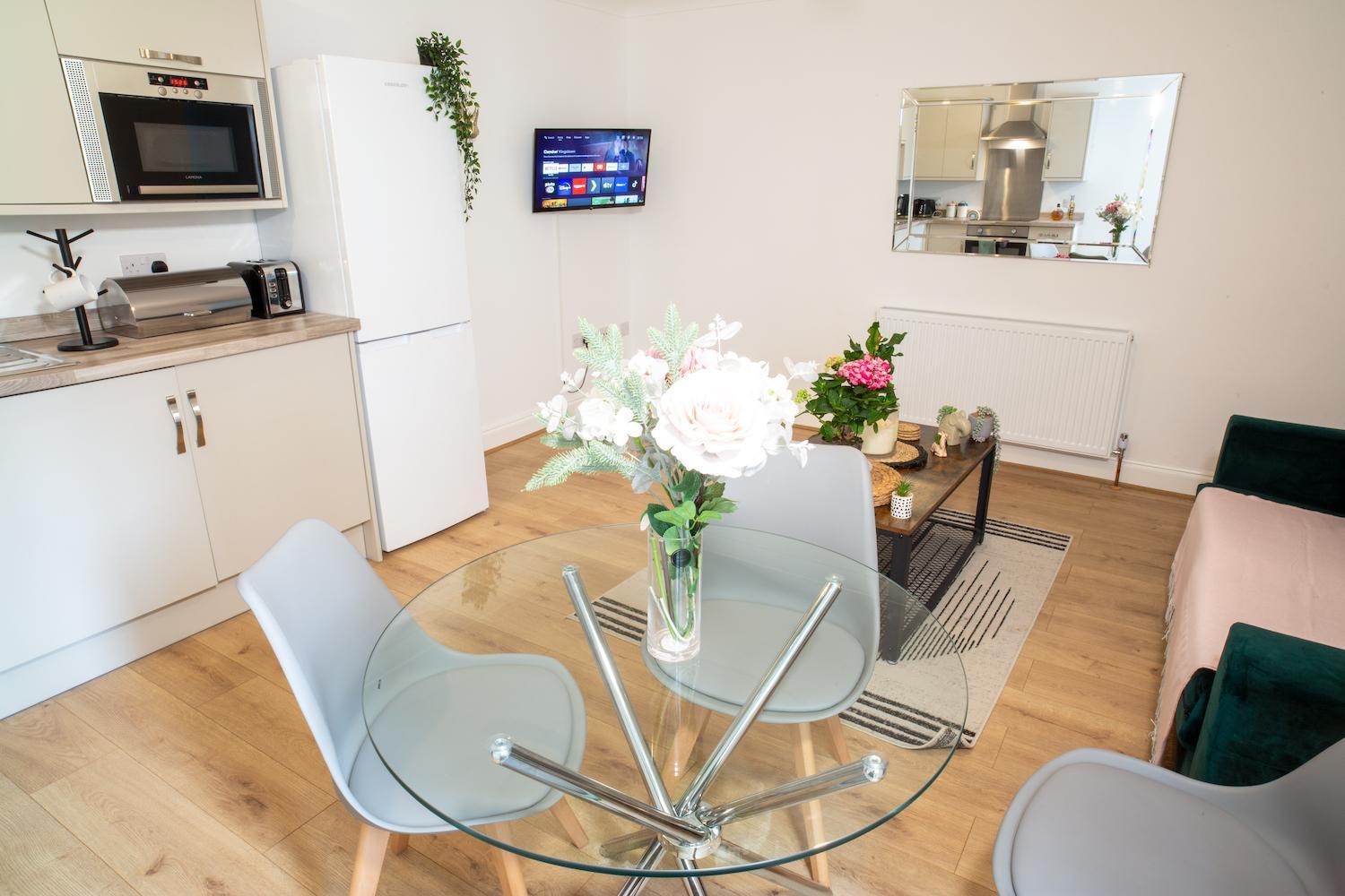 Spacious & Modern * Margate