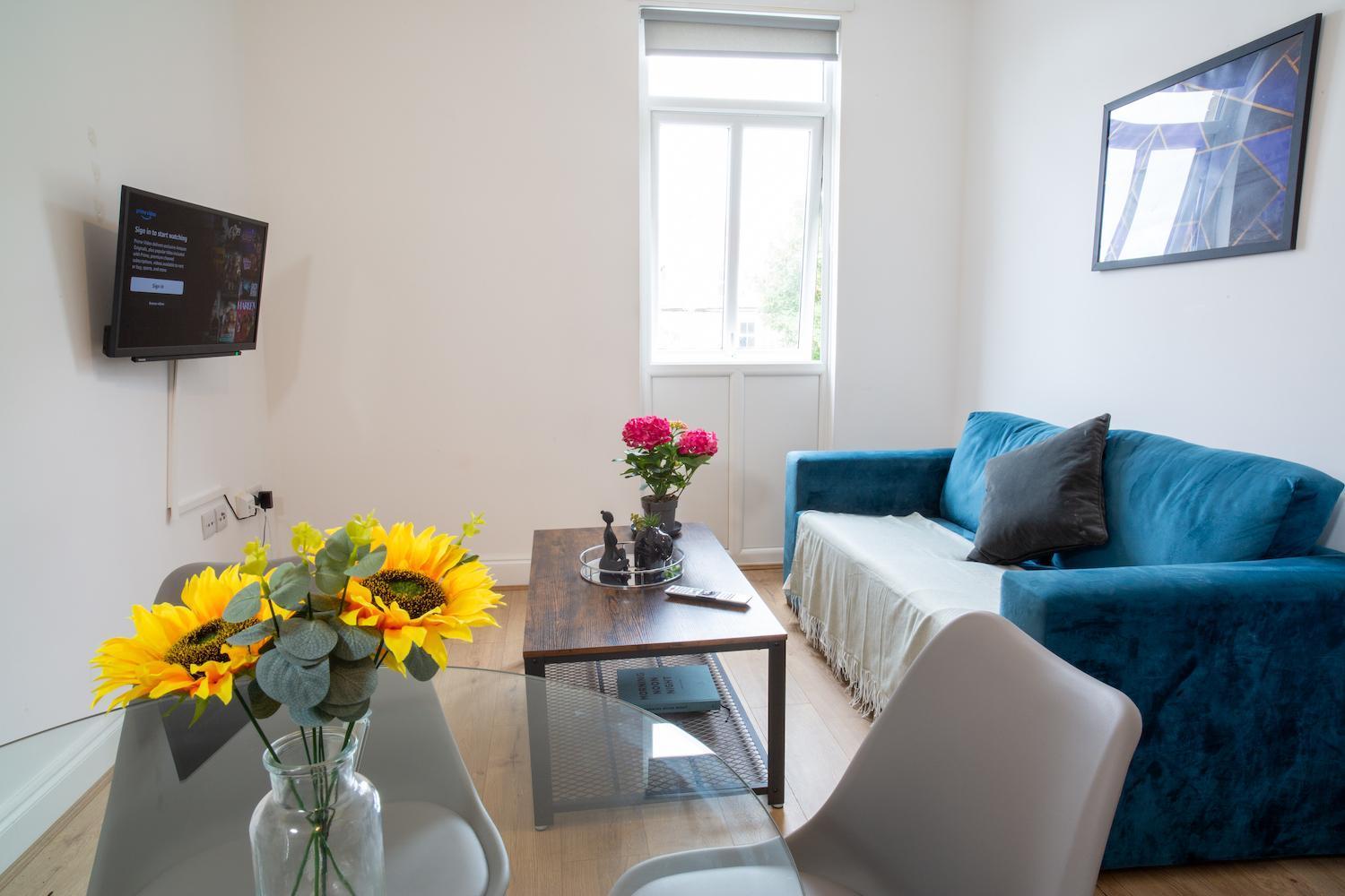 Spacious & Modern Apartment Margate